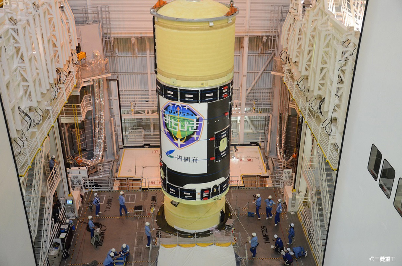 H-IIAロケット44号機の組み立て